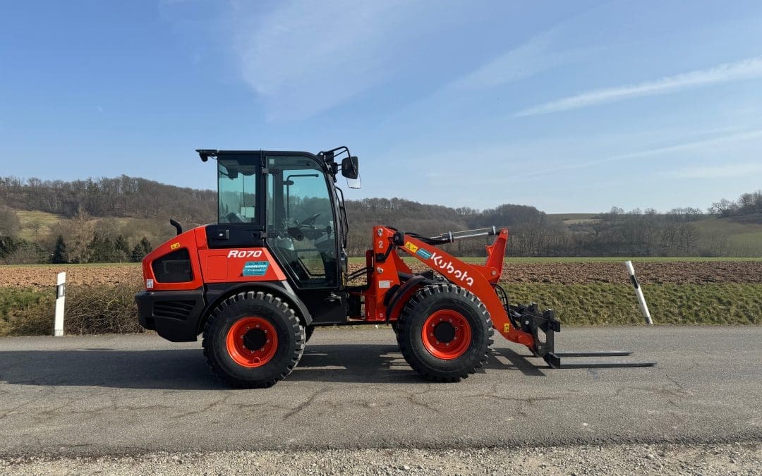 Kubota R070