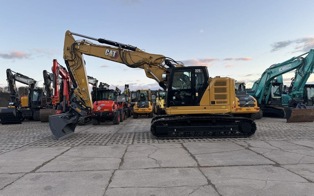 CAT 325